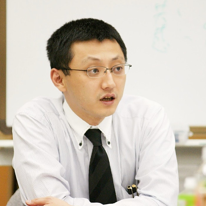 国語科主任 高峰貴雄